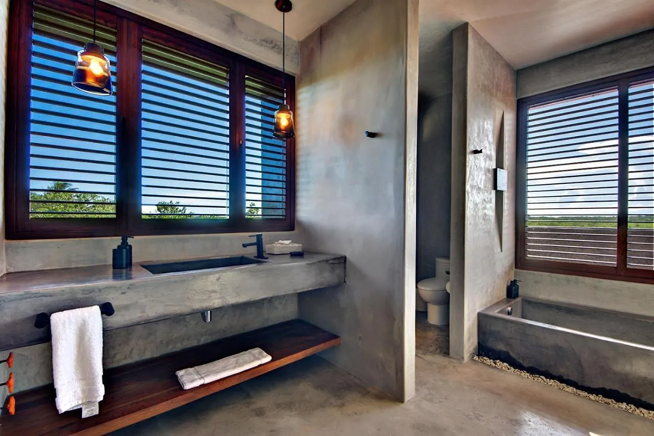 Beachfront Villa Soliman Bay 12 Semesterbostad Tulum